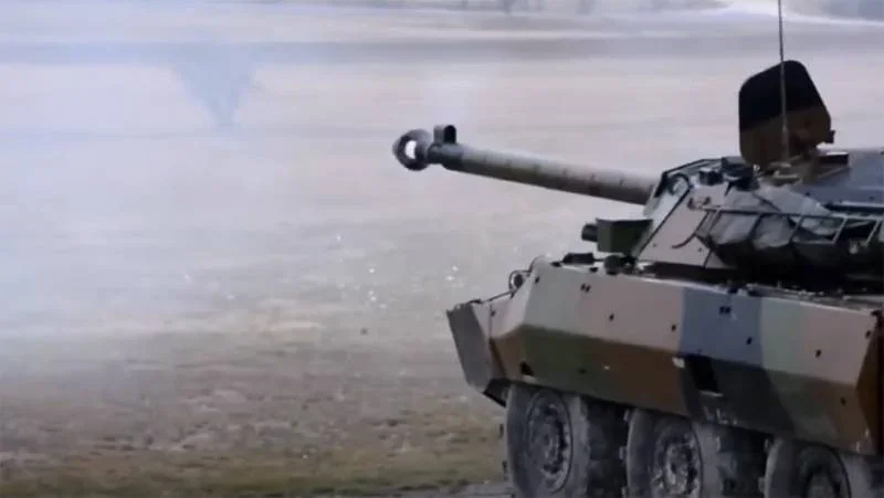 В британской прессе: Поставкой колёсных танков AMX-10RC Франция нарушает «военное табу», сохранявшееся несколько месяцев