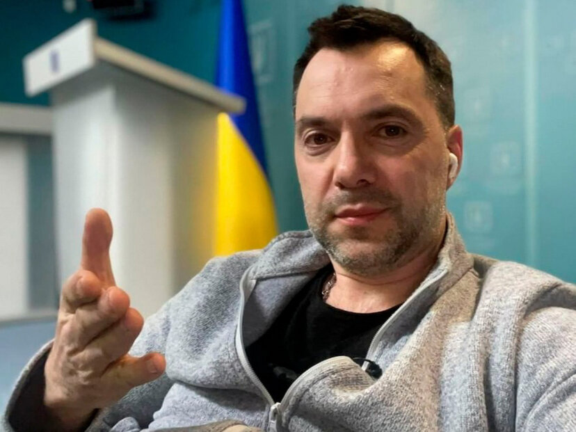 Арестович написал заявление об отставке с поста советника Офиса президента Украины
