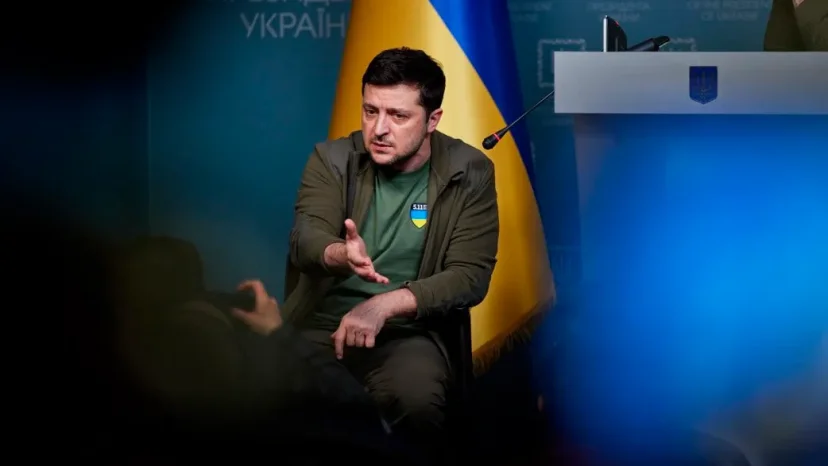 Зеленский «напал» на Шольца за нежелание добровольно помогать Украине