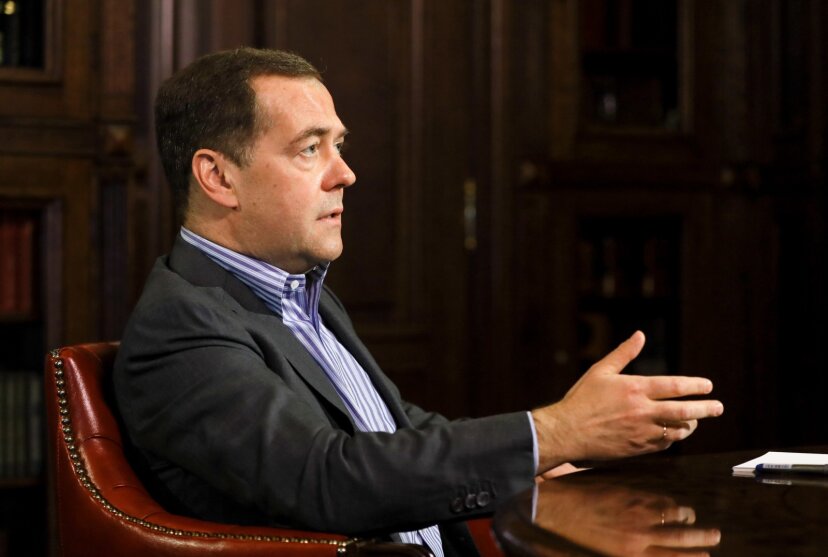 Медведев: Россию порвут на части в случае остановки СВО