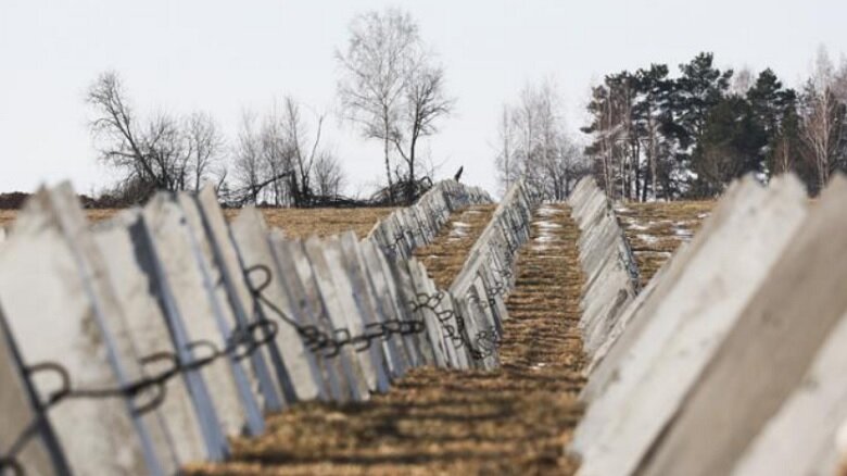 Мнение: Сотни километров укреплений в приграничье с Украиной пока только смешат диверсантов