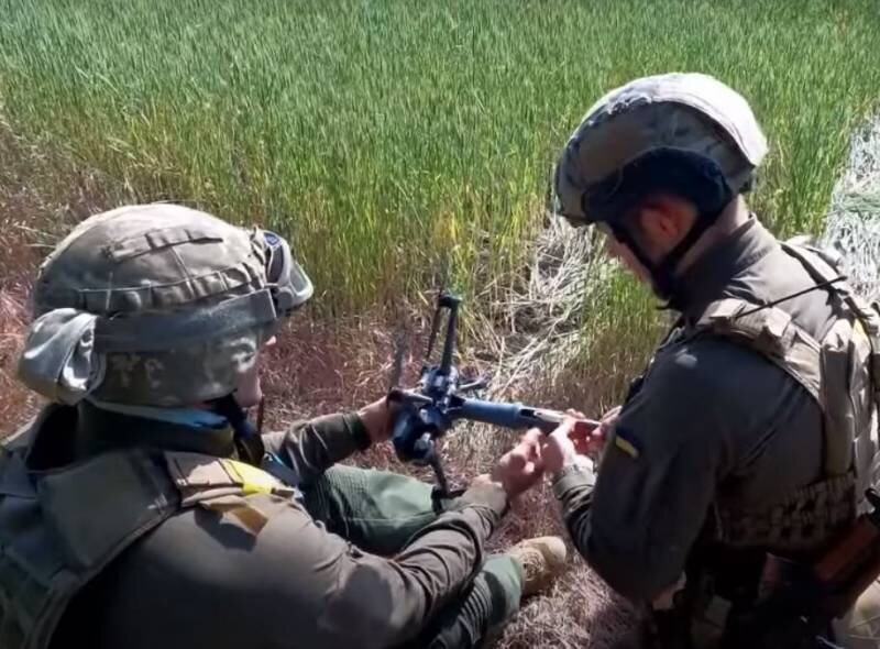 Командир группы аэроразведки ВСУ предупредил, что украинская армия рискует остаться без дронов китайского производства