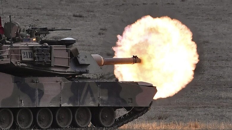 США ускорили поставки танков Abrams Украине
