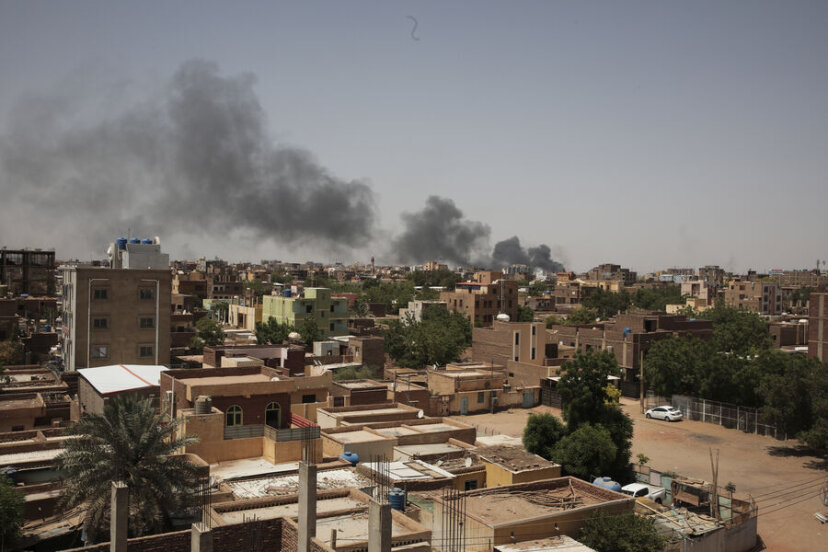 Армия Судана заявила, что спецназ атаковал конвой посольства Франции во время эвакуации