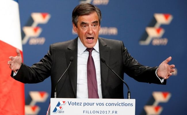 «Паштет от Фийона»: экс-премьер Франции грозится наладить торговлю на Красной площади