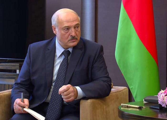 Запад готов дестабилизировать Белоруссию на слухах о болезни Лукашенко