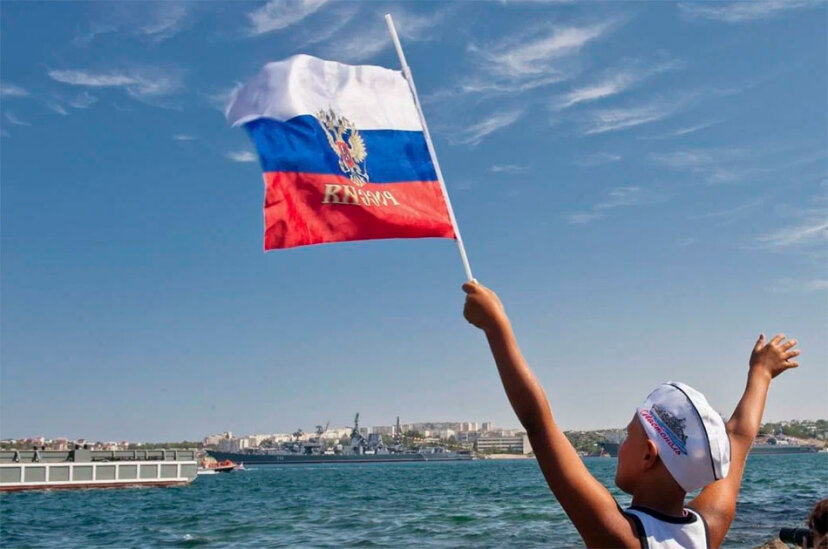 Мнение: Почему Россия «полезла» в Крым и Донбасс