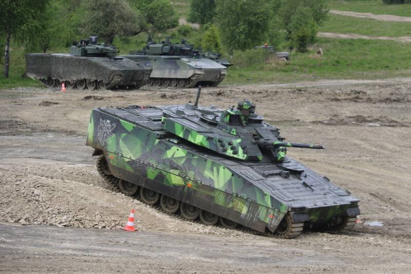 Минобороны Украины объявило о планах закупки одной тысячи боевых машин пехоты CV90 Mk IV шведского производства