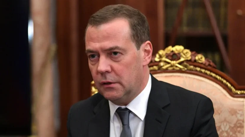 Медведев назвал сценарий исчезновения Совета Украина – НАТО