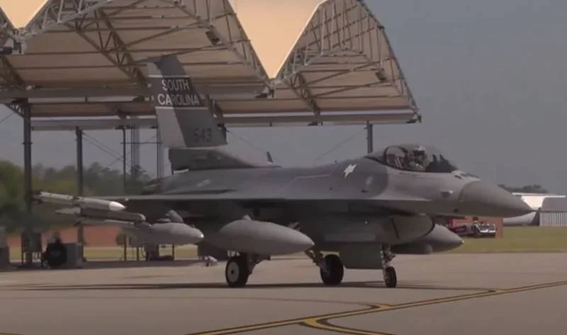 Спикер Воздушных сил ВСУ Игнат: Для повышения эффективности украинской ПВО необходимы истребители F-16