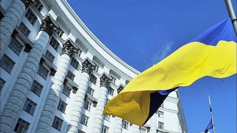 Украинцев заставляют вернуть матпомощь, выданную в начале СВО