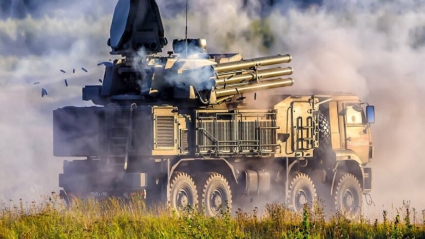 Российские военные пресекли попытку 25 украинских БПЛА атаковать Крым