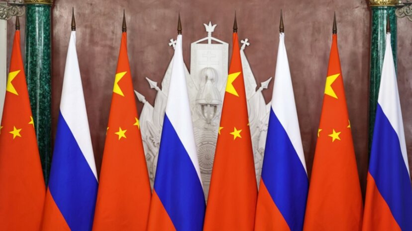 Кто и зачем присоединил части России к Китаю на карте?