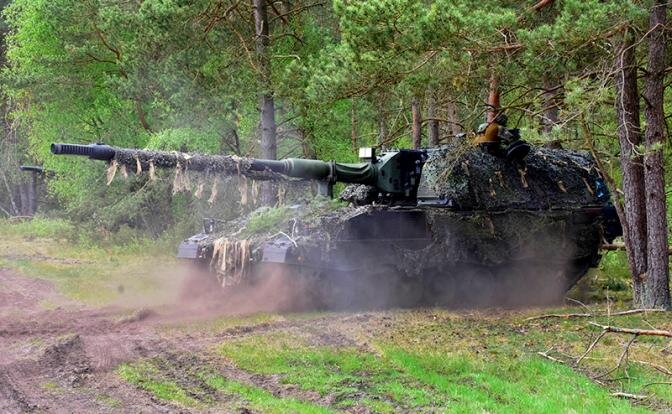 Польская наглость и немецкая жадность сбили прицел Panzerhaubitze 2000, поставленных ВСУ