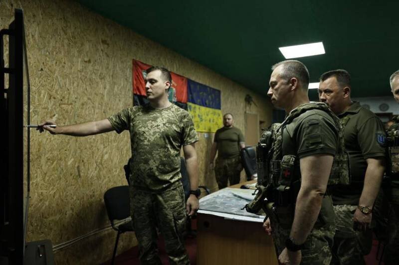 Командующий СВ ВСУ Сырский запросил ввод в бой дополнительных сил из-за сложной ситуации под Купянском