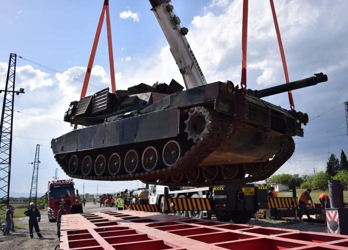 Украина получила первые танки Abrams. Даст ли это ВСУ преимущество?