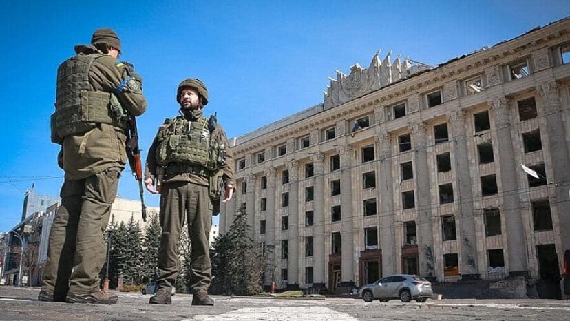 Киев срочно готовит оборону Харькова. Штаб уничтожен: СВО идёт не по плану