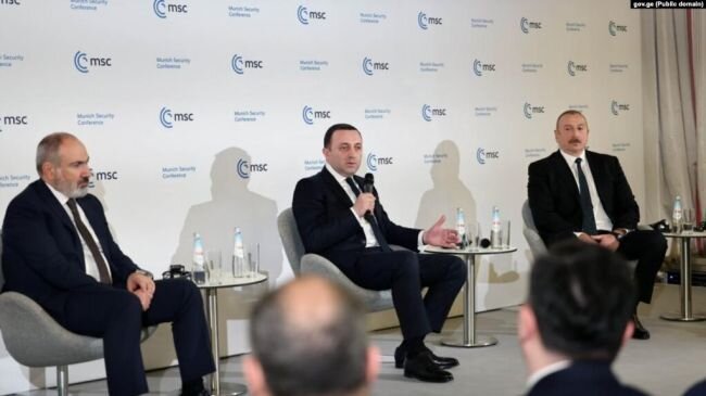 Наслоение форматов: Алиев предложил, Гарибашвили поддержал, Пашинян молчит