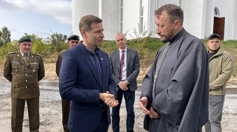 Министр обороны Эстонии посетил Киевскую область
