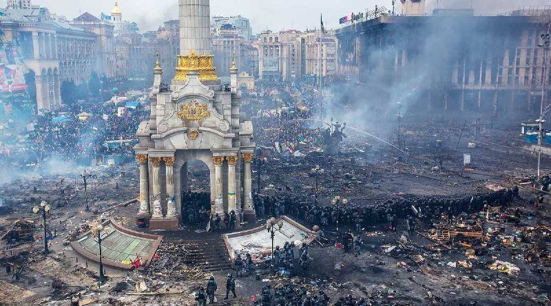 Ровно десять лет назад на Украине начался "Майдан незалежности"