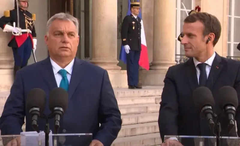 Французская пресса: Макрону снова не удалось убедить Орбана поддержать вступление Украины в ЕС