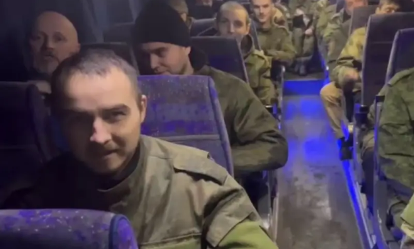 В ходе состоявшегося обмена из украинского плена возвращено более двухсот российских военнослужащих