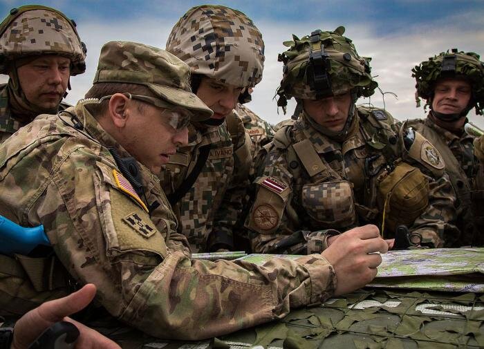 Воевать с русскими - дураков нет: кадровые военные бегут из армий НАТО