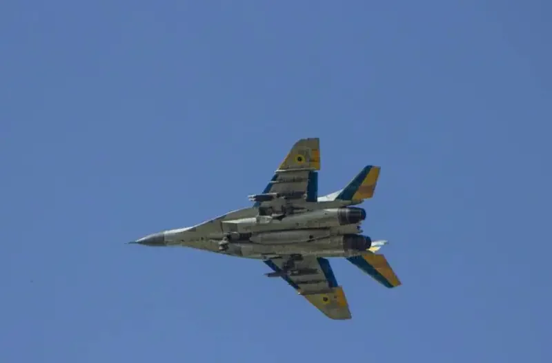 Российский ЗРК сбил украинский истребитель МиГ-29 при попытке атаки российских войск в районе Волчанска