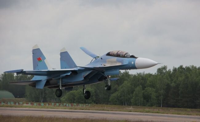 Белоруссия получила первую партию современных российских истребителей