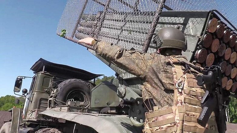 Штурм Покровска: оборона ВСУ прорвана на трех участках, наши ДРГ кошмарят бандеровский гарнизон