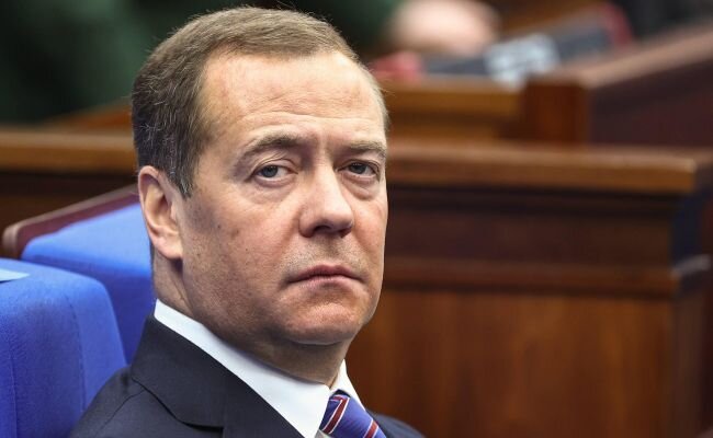 Медведев ответил на угрозы «грозного» Трампа: Значит, Россия во всём права