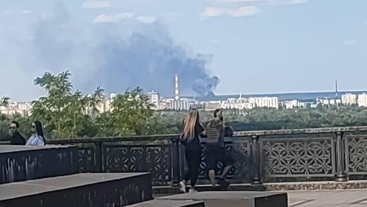 Похоже, горит ТЭЦ-6: в Киеве бушует мощный пожар