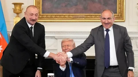 Пашинян заявил об установлении мира между Арменией и Азербайджаном