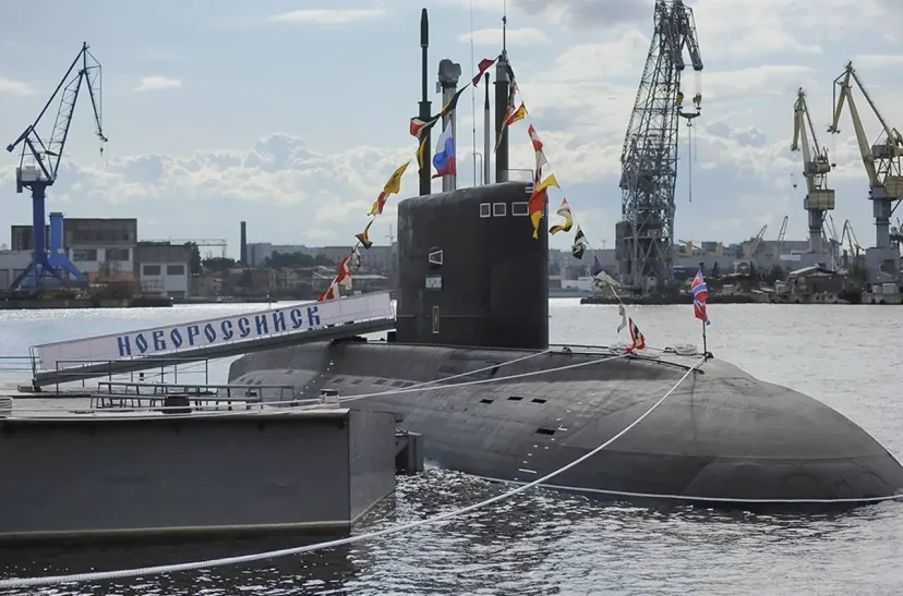 Российская подлодка прошла через Балтику – Швеция подняла корабли и авиацию
