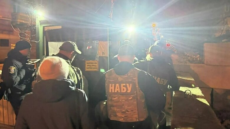 Зеленский и Ермак допрыгались? У главы администрации проходят обыски