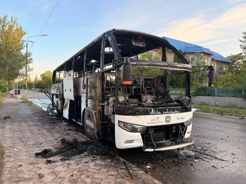 Семь человек погибли при ударе дрона ВСУ по рейсовому автобусу в Енакиево в ДНР