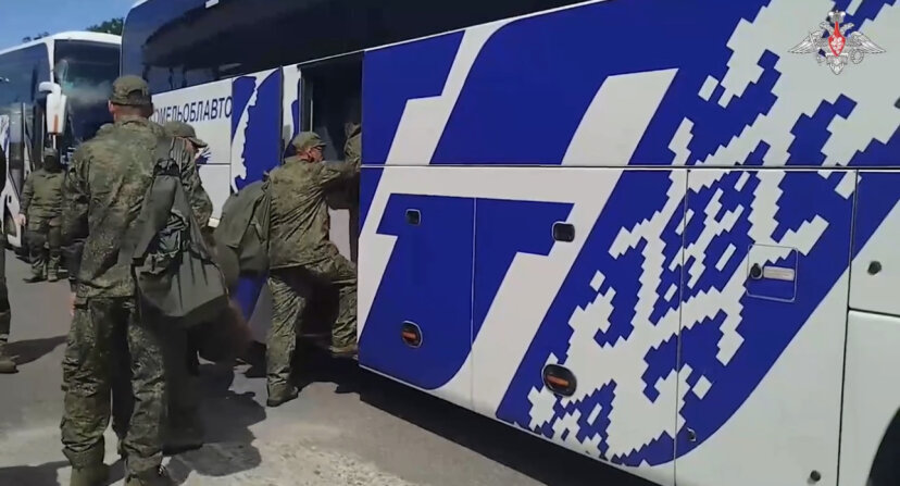 Россия вернула 160 военных из украинского плена
