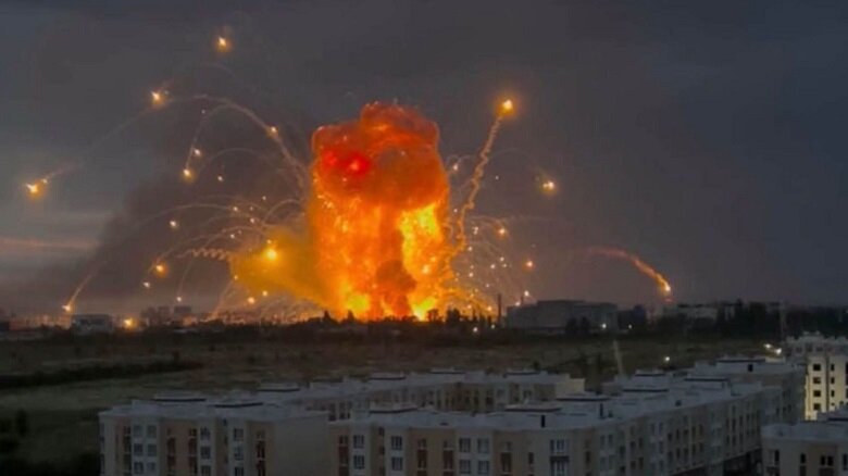 В Вишневом на воздух взлетел арсенал США, о котором даже Зеленский не знал