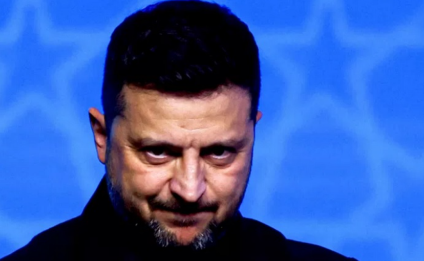 100% терроризма: Зеленский пригрозил бить по гражданским самолётам в небе России