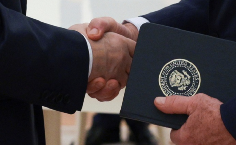 Мнение: США создали Анти-Россию, США должны её и разрушить